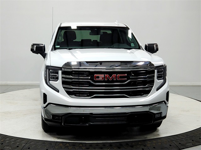 2025 Gmc Sierra 1500 SLT photo 2