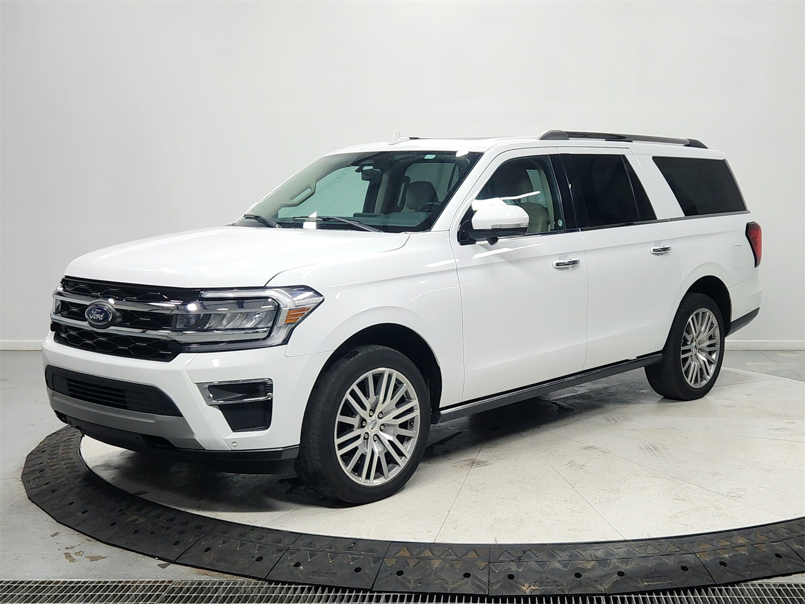 2023 Ford Expedition MAX Limited photo 3