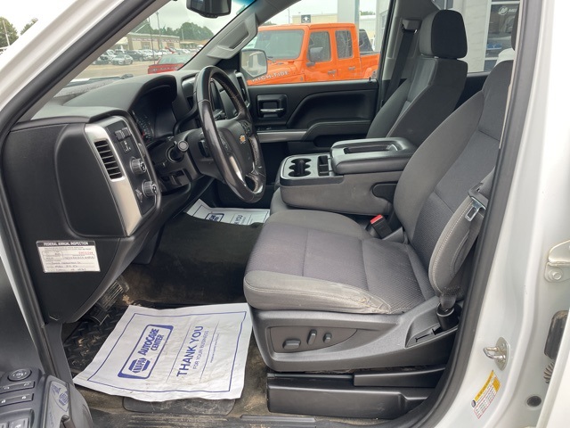 2018 Chevrolet Silverado 1500 LT photo 4