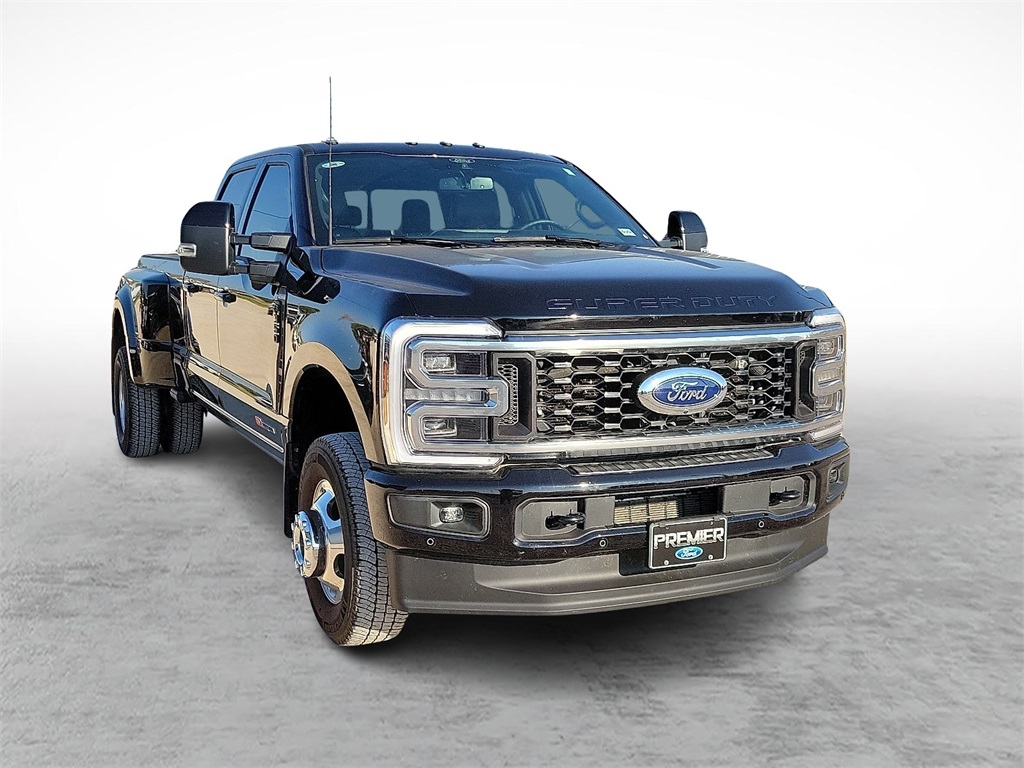 2025 Ford F-350 photo 2