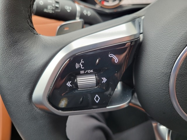 2024 Jaguar XF R-Dynamic SE photo 31