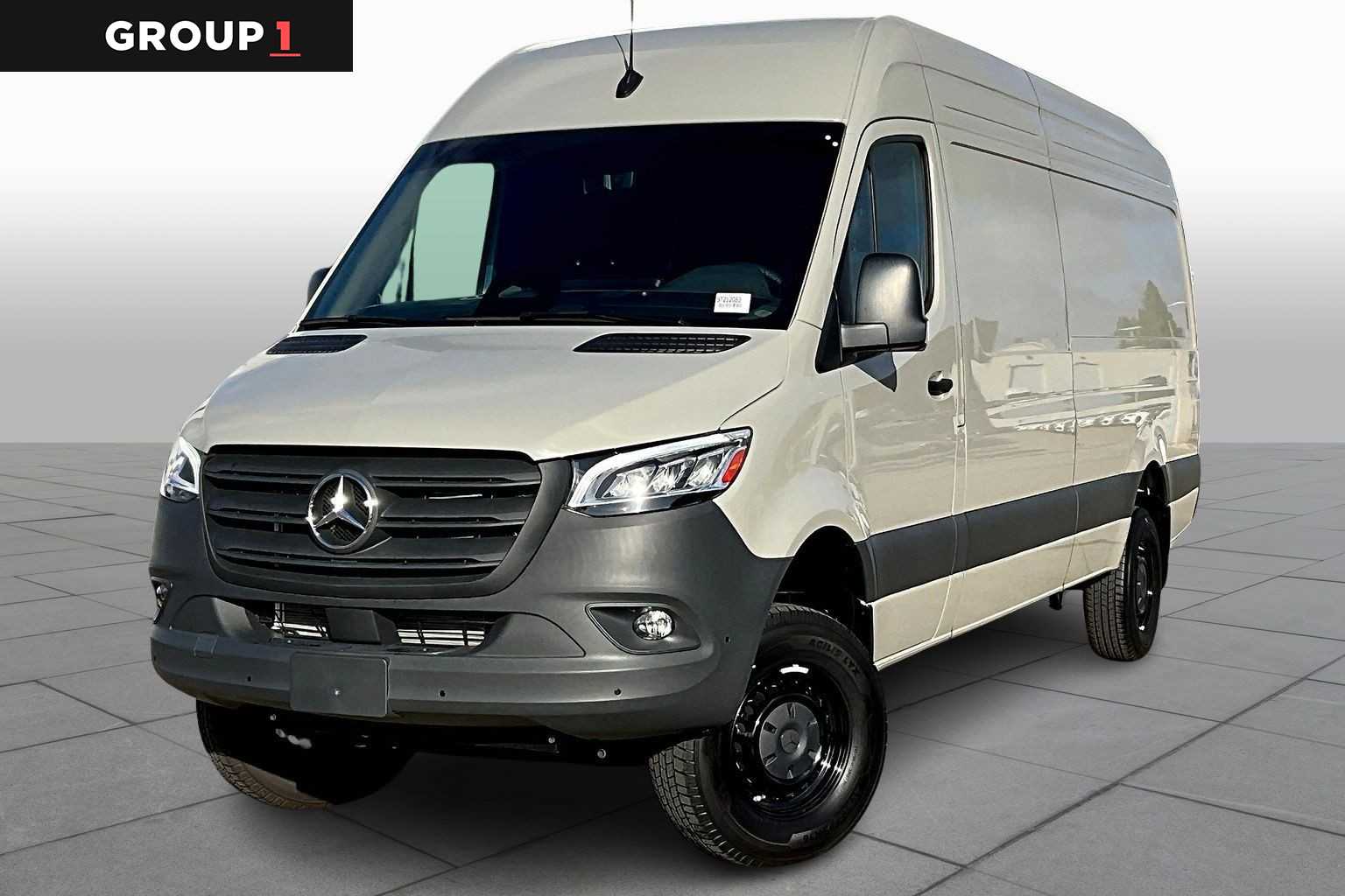2025 Mercedes-Benz Sprinter Cargo Van Base's photo