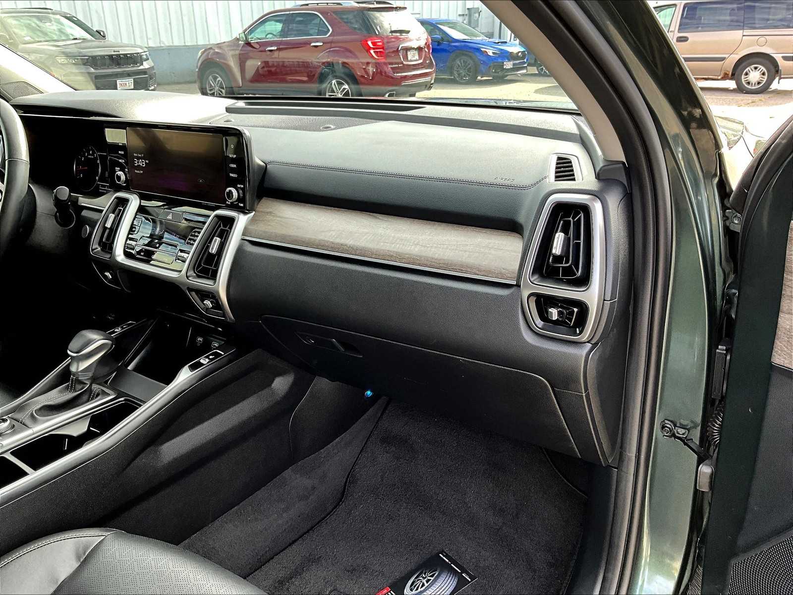 2022 Kia Sorento X-Line S photo 13