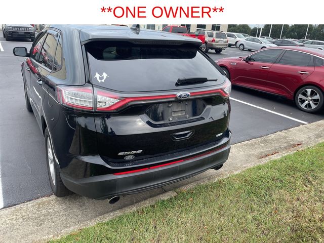 2017 Ford Edge SE photo 4