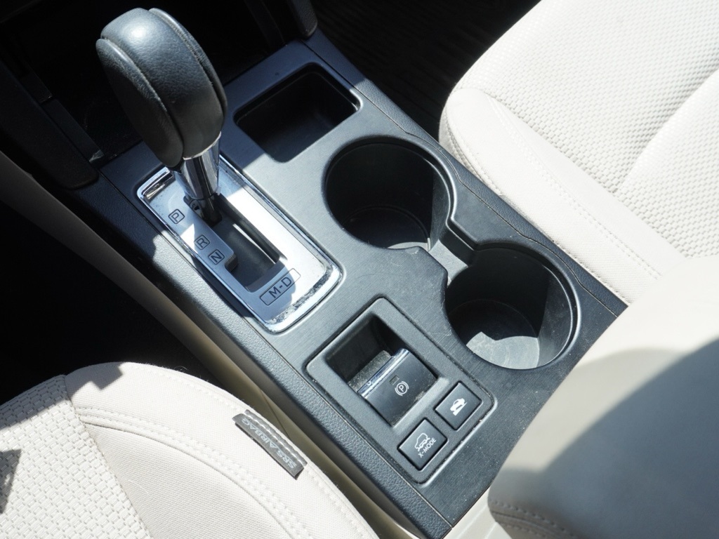 2019 Subaru Outback 2.5i Premium photo 18