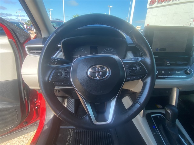 2023 Toyota Corolla Cross LE photo 20