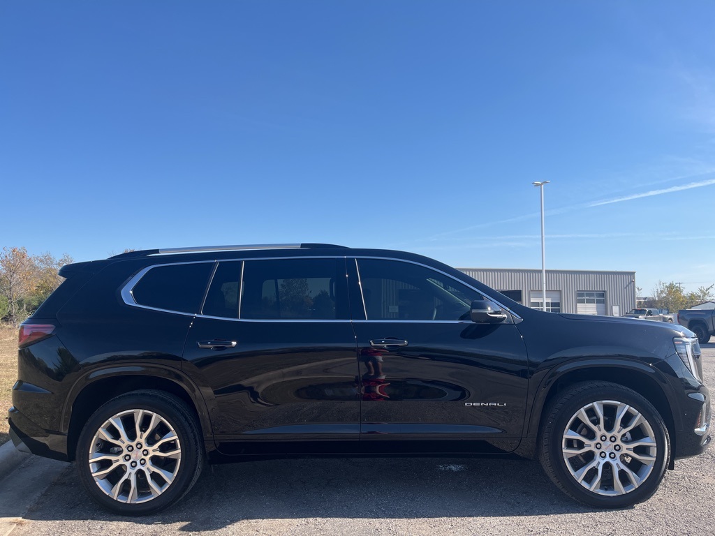 2026 Gmc Acadia Denali photo 4