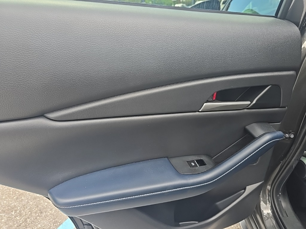 2021 Mazda CX-30 Select photo 22
