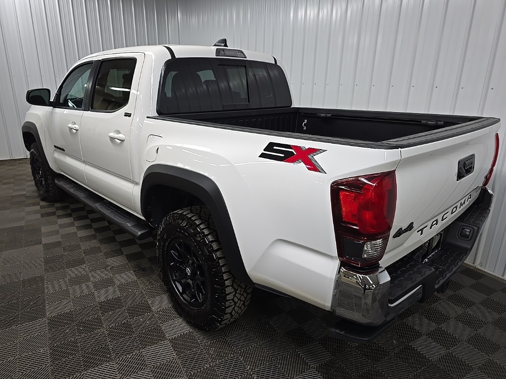 2023 Toyota Tacoma SR5 V6 photo 9