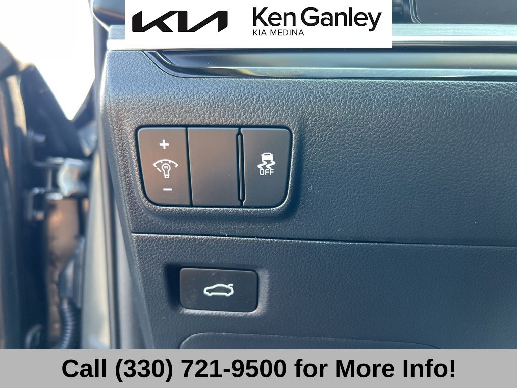 2025 Kia K5 EX photo 26