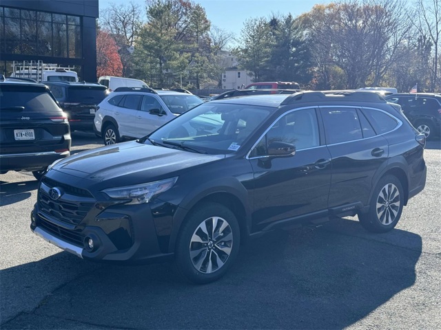 2025 Subaru Outback Limited's photo