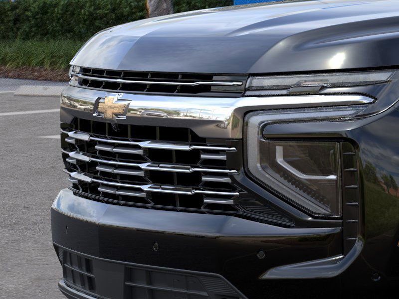 2025 Chevrolet Suburban Premier photo 8