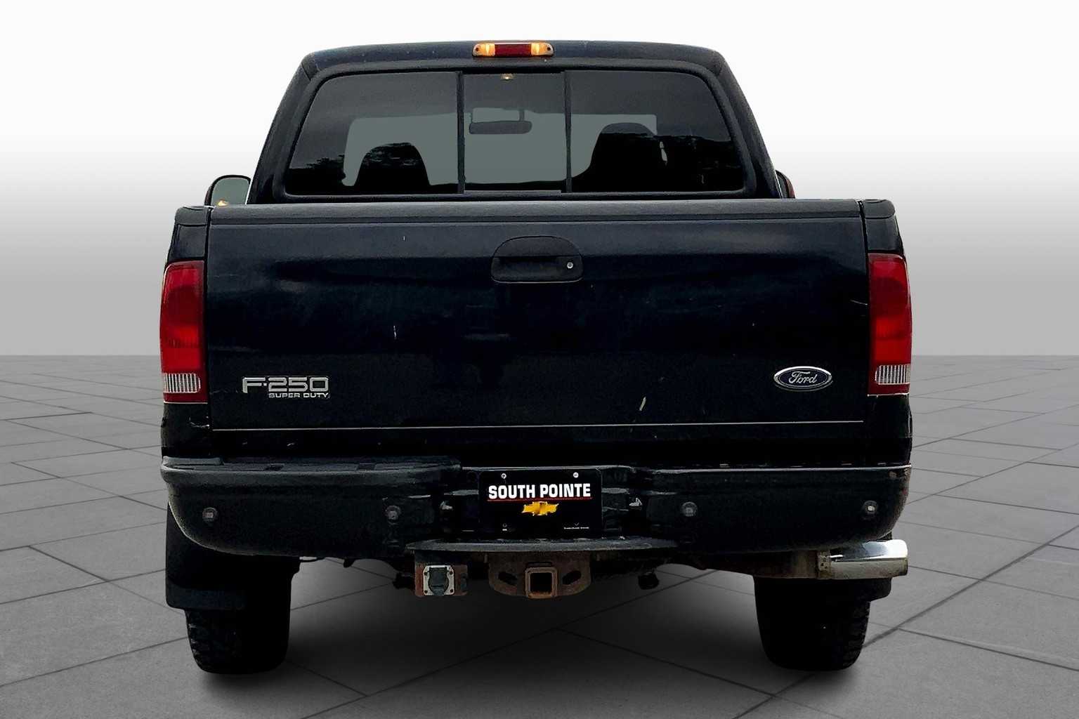 2003 Ford F-250 XLT photo 4