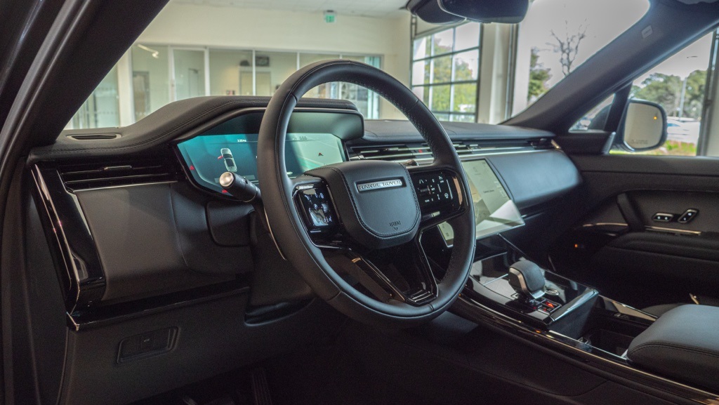 2025 Land Rover Range Rover Sport SE photo 9