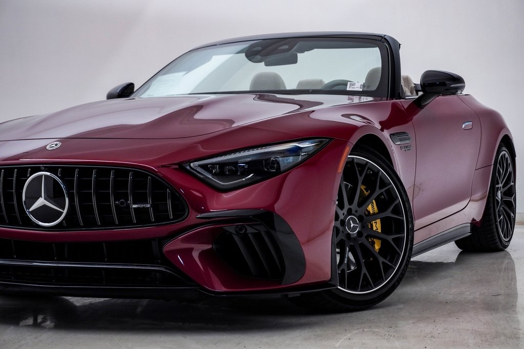 2022 Mercedes Benz SL 63 AMG photo 2