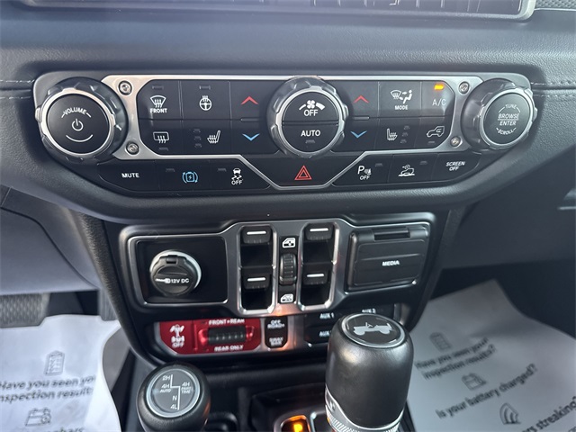 2024 Jeep Wrangler Rubicon 4xe photo 19
