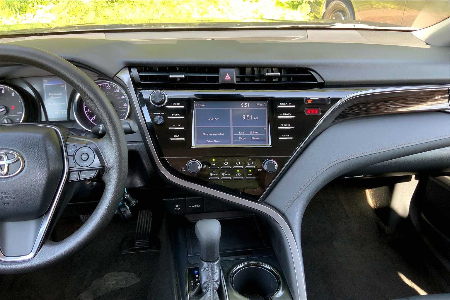Image 5 of Pre-Owned 2019 Toyota Camry LE