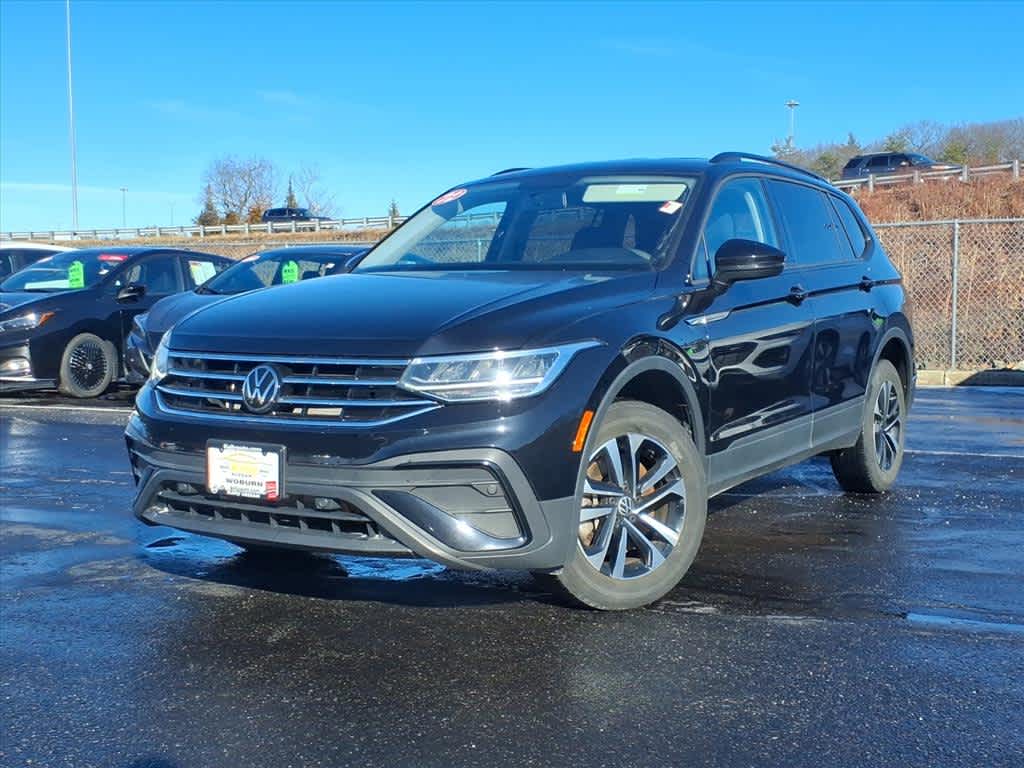 2022 Volkswagen Tiguan S's photo