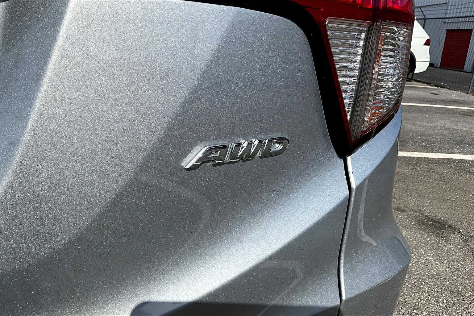 2019 Honda HR-V LX photo 9