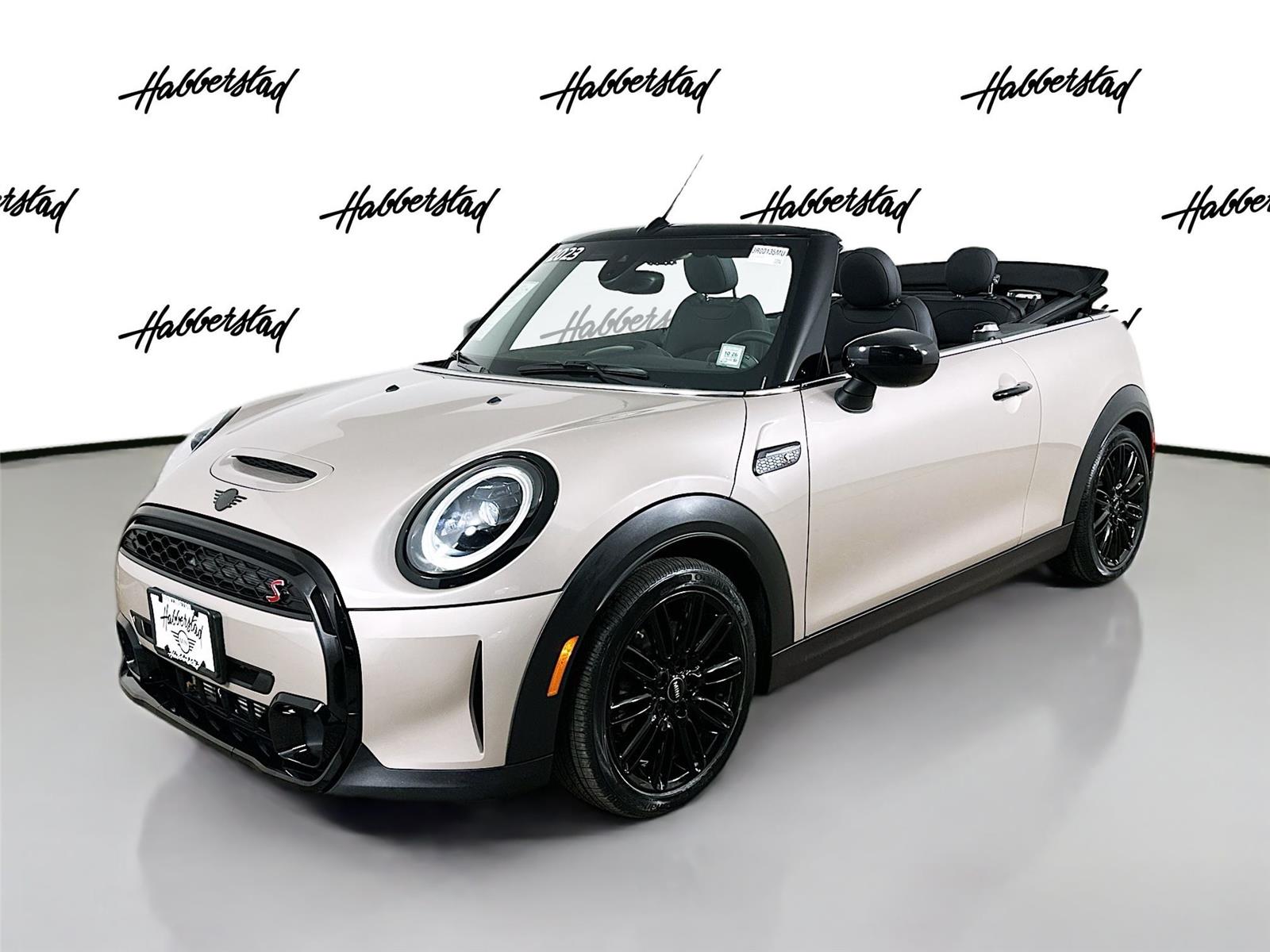 2023 MINI Convertible S's photo