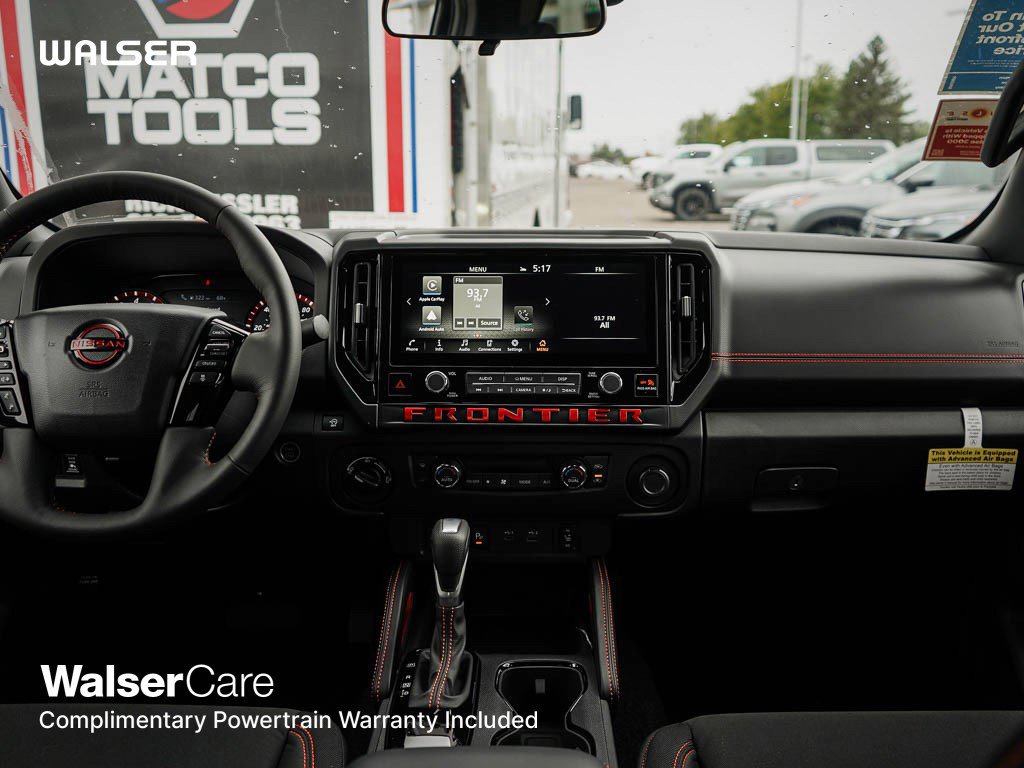 2025 Nissan Frontier PRO-4X photo 12