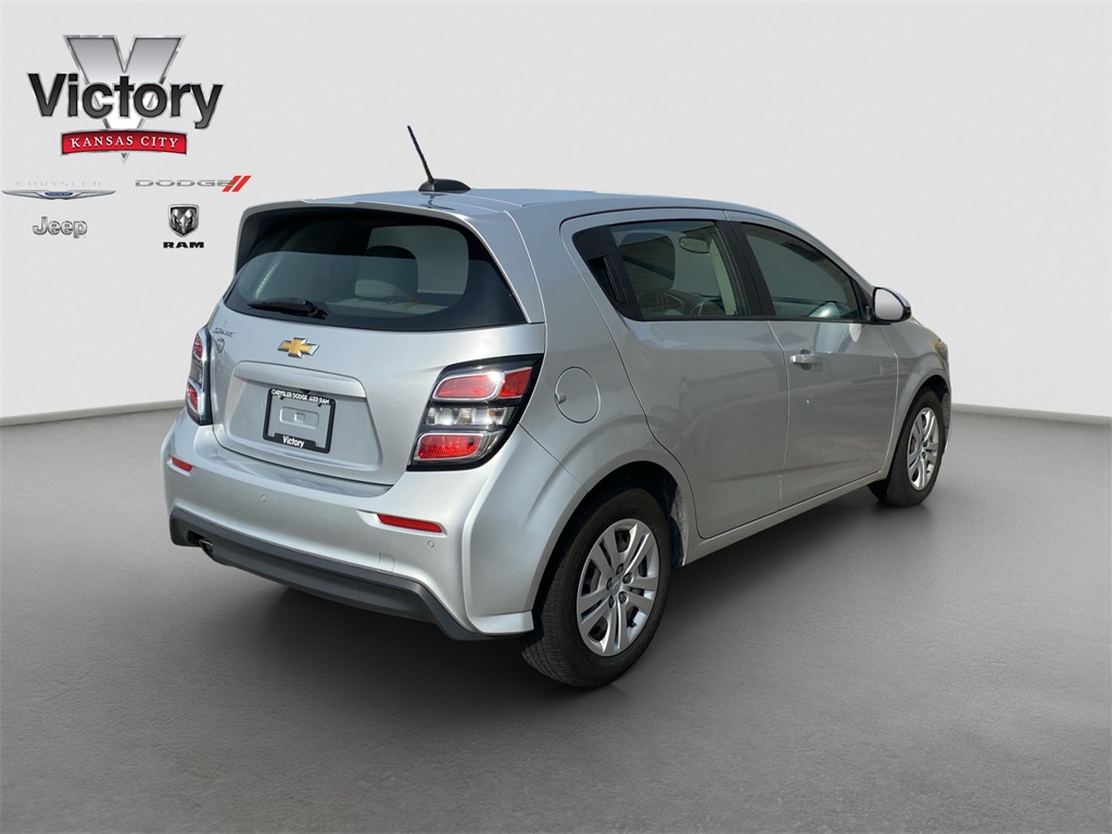2020 Chevrolet Sonic LT photo 7