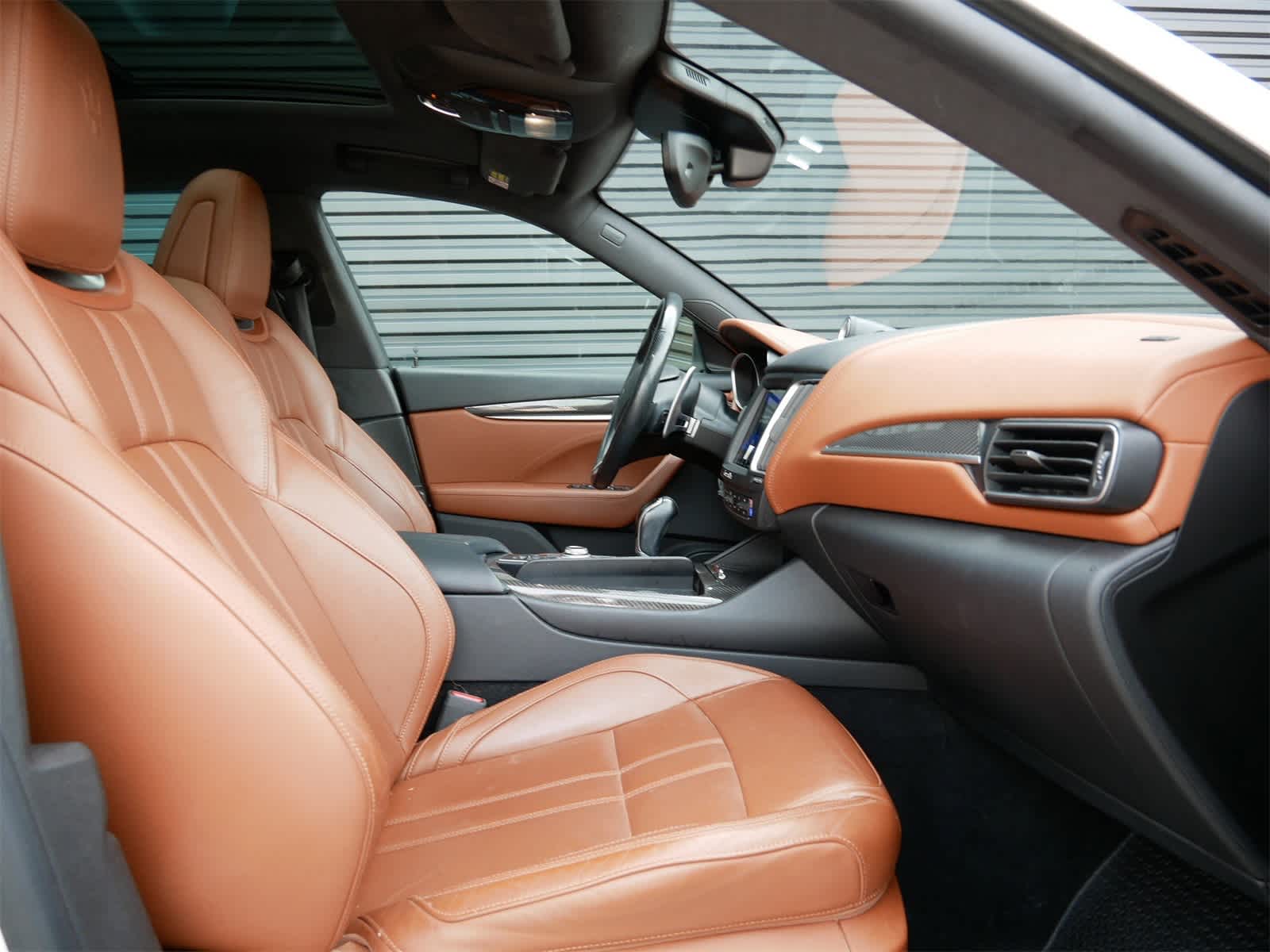 2017 Maserati Levante photo 14