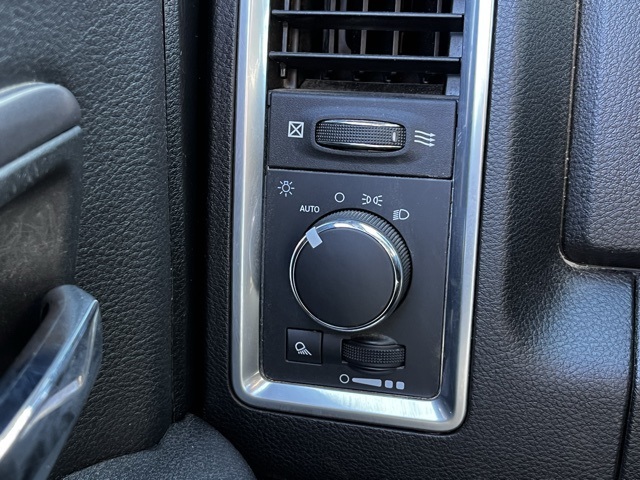2022 Ram 1500 Classic Warlock photo 14