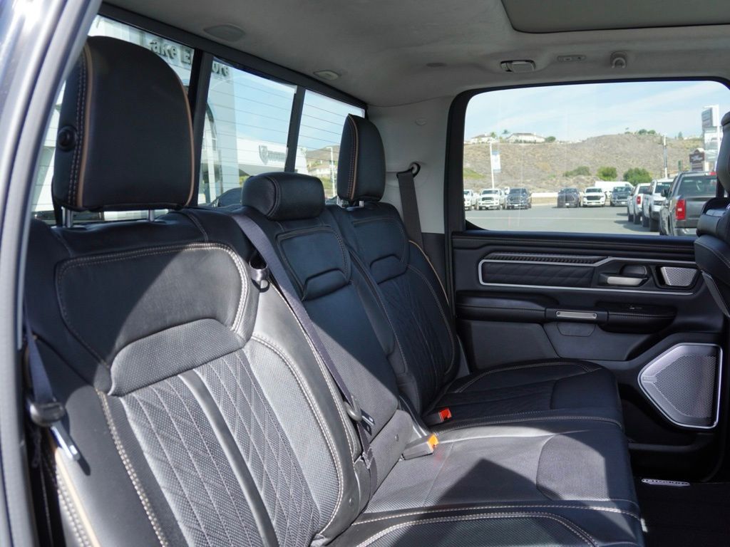 New 2026 Diamond Black Crystal Pearl-Coat Exterior Paint RAM Tungsten image 25