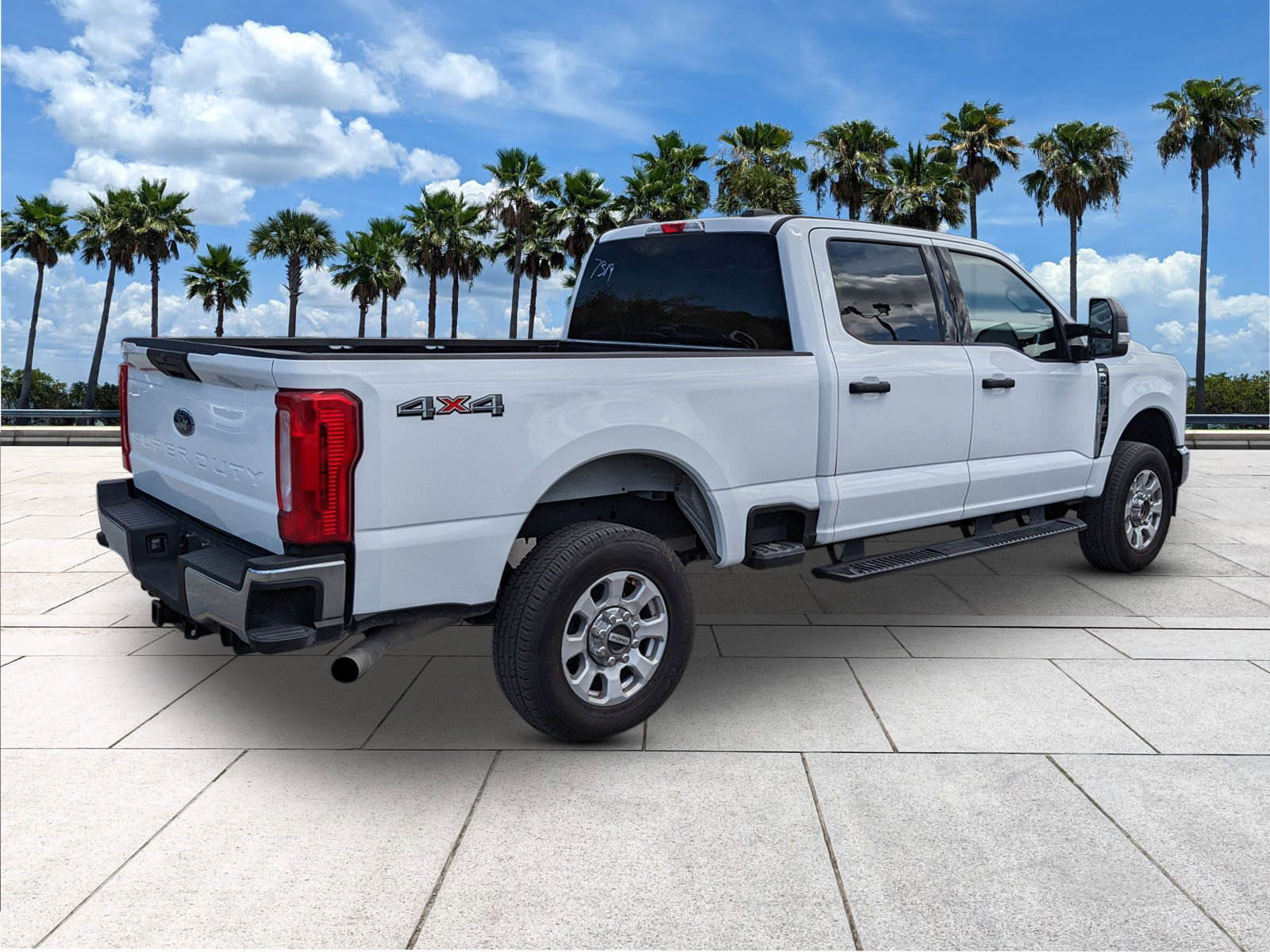2024 Ford F-250 XLT photo 9