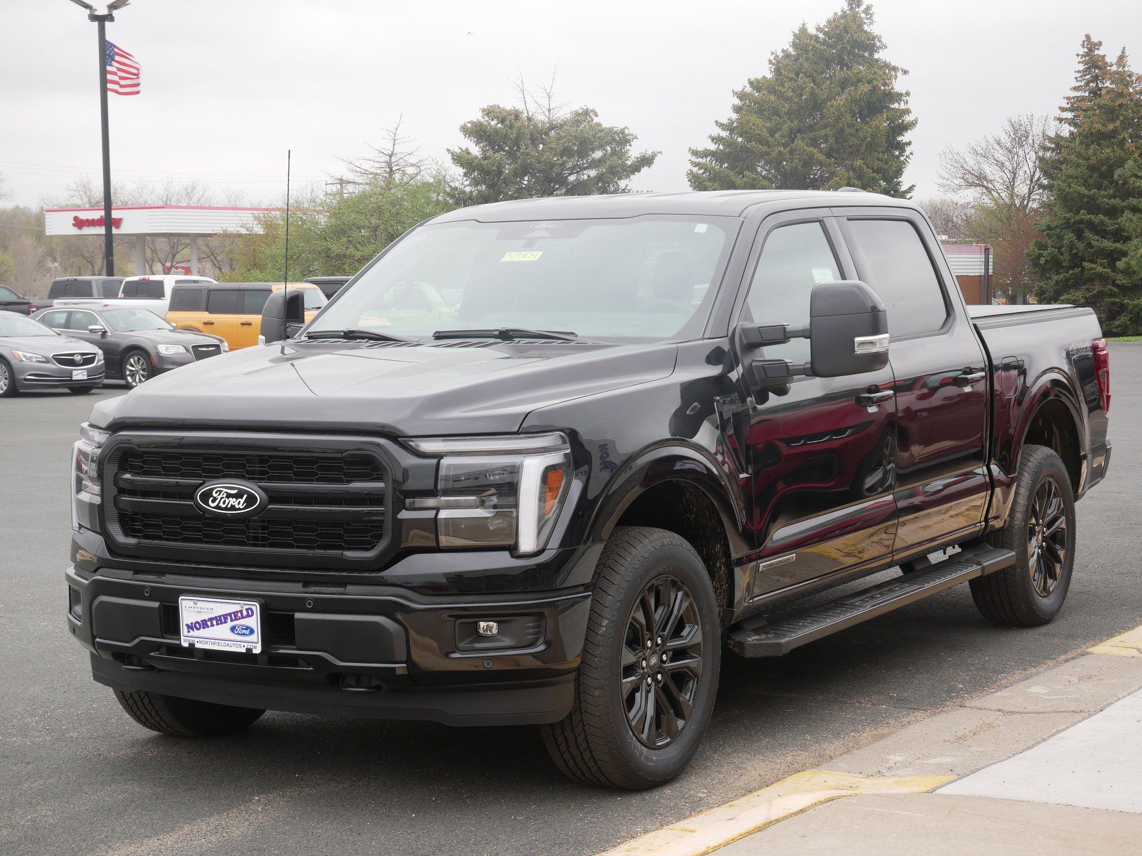2025 Ford F-150 Lariat photo 4