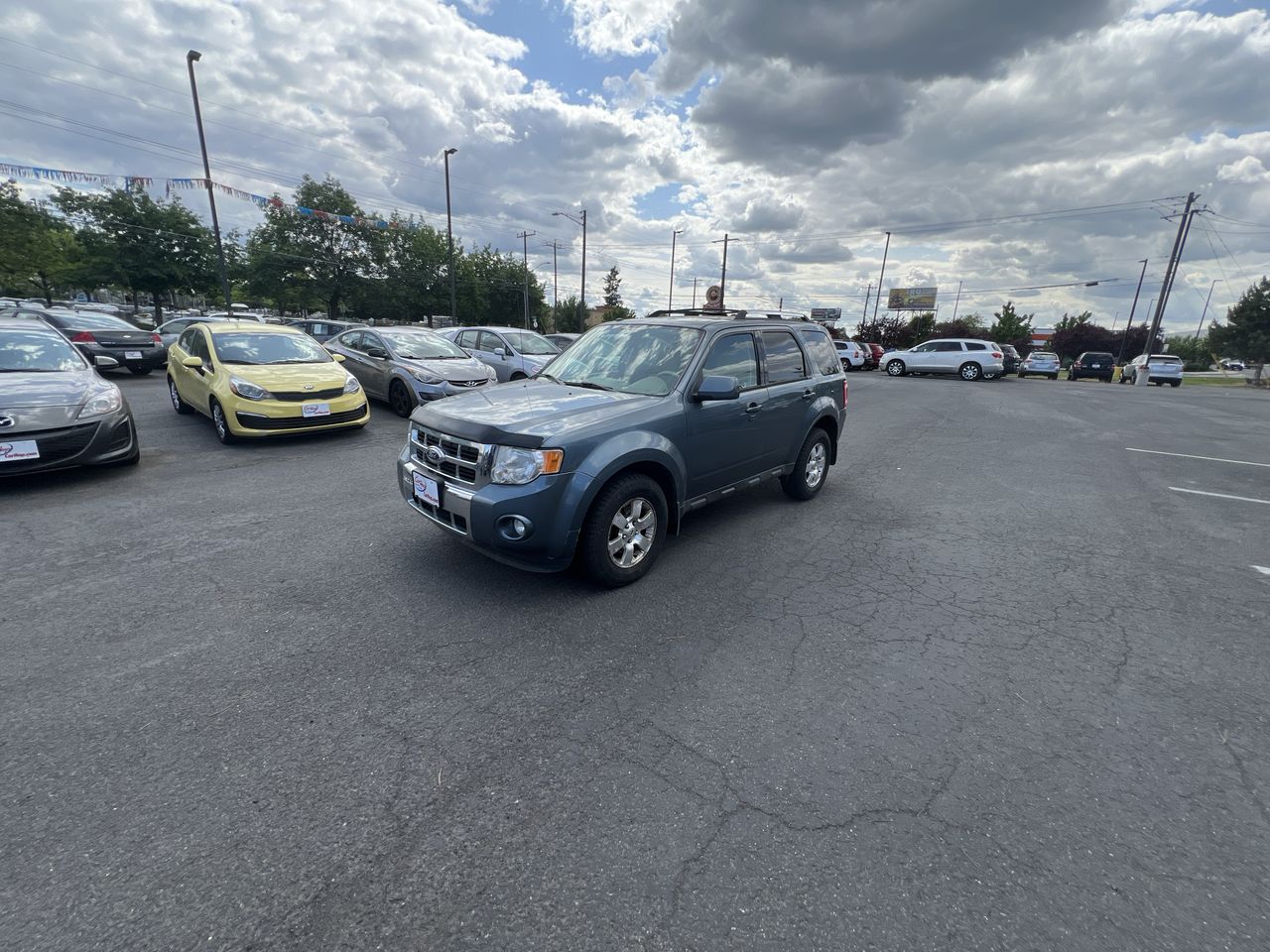 Used 2012 Blue Ford LIMITED image 1