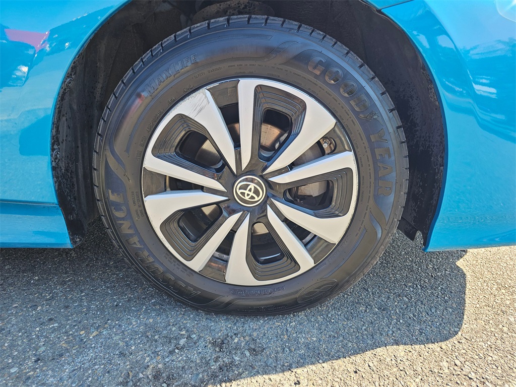 2019 Toyota Prius Prime Plus Premium Advanced photo 9