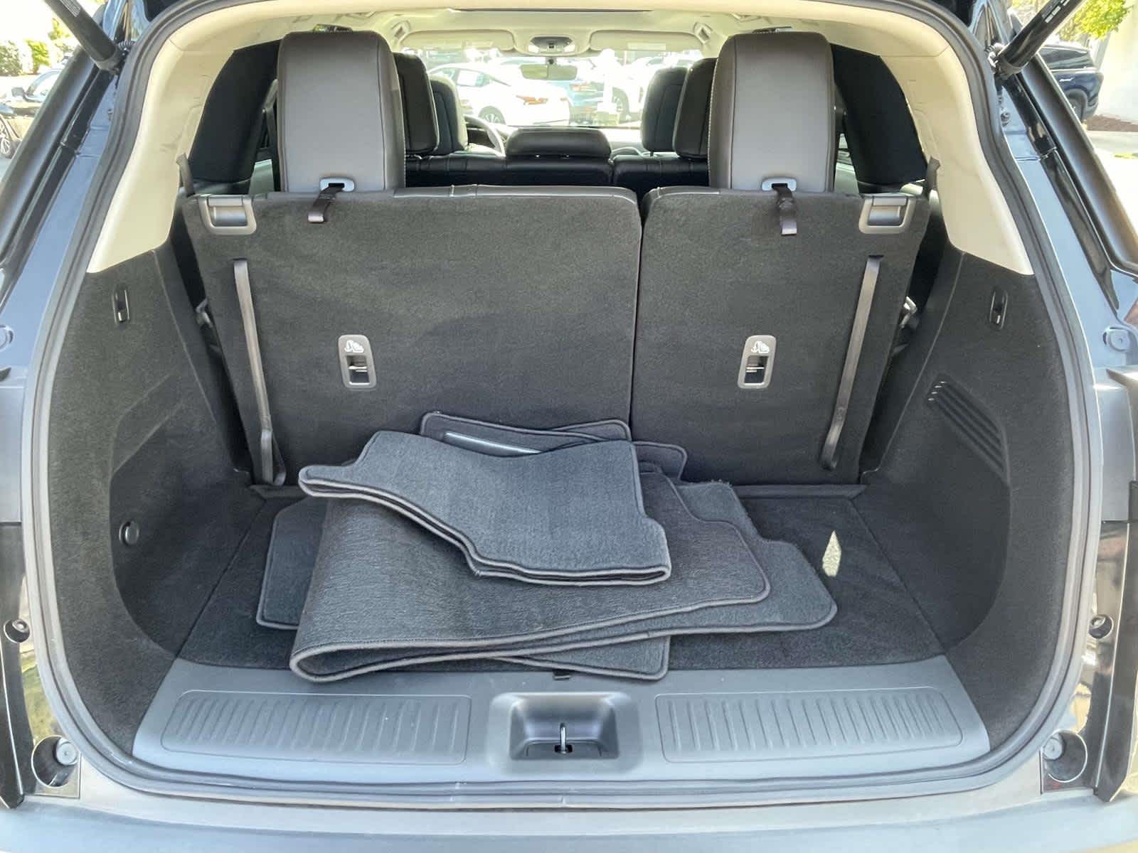 2025 Infiniti QX60 Luxe photo 14