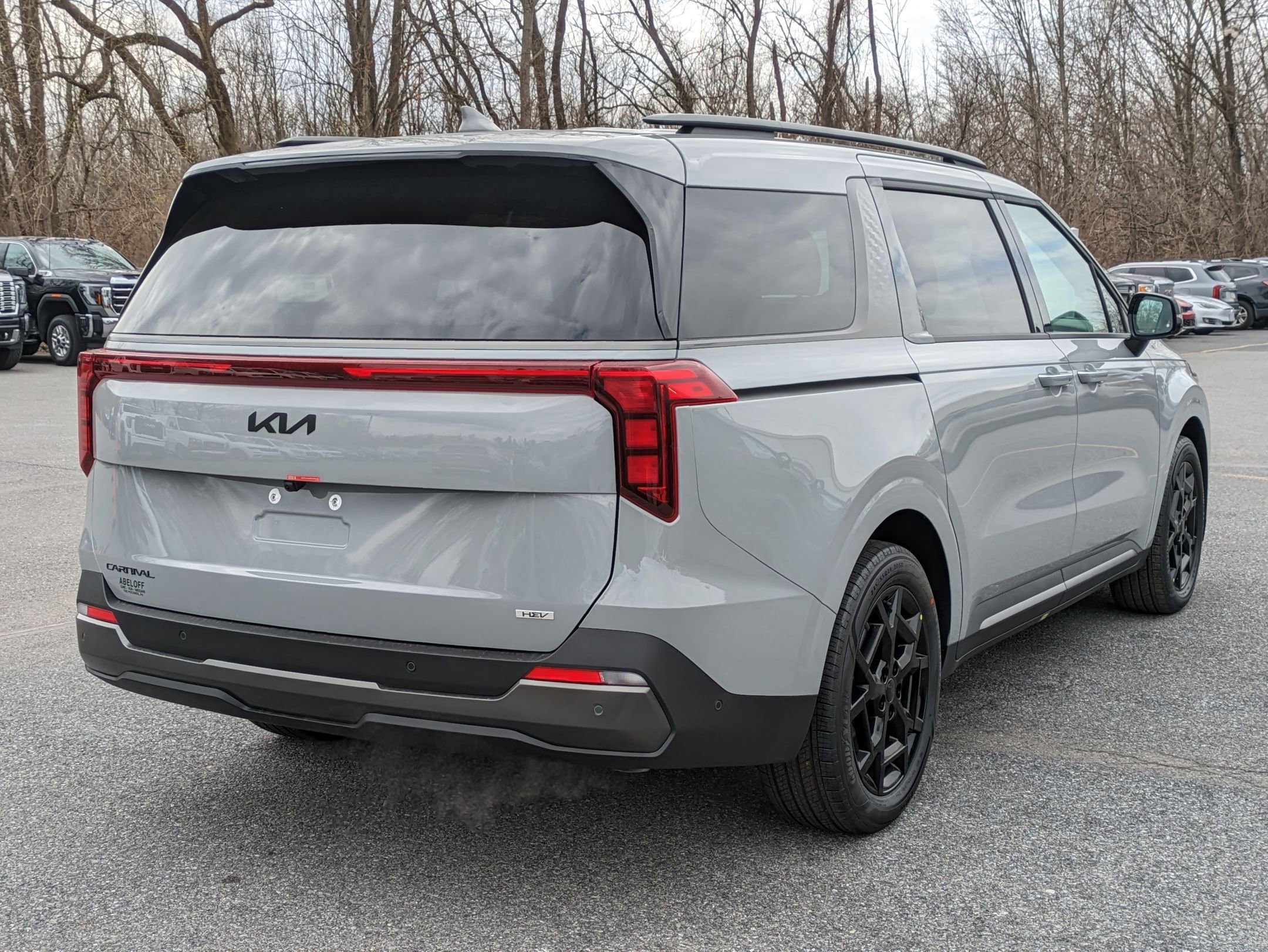 2025 Kia Carnival SX photo 4