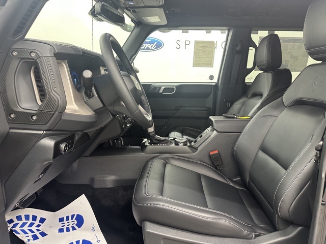 2025 Ford Bronco Outer Banks photo 15