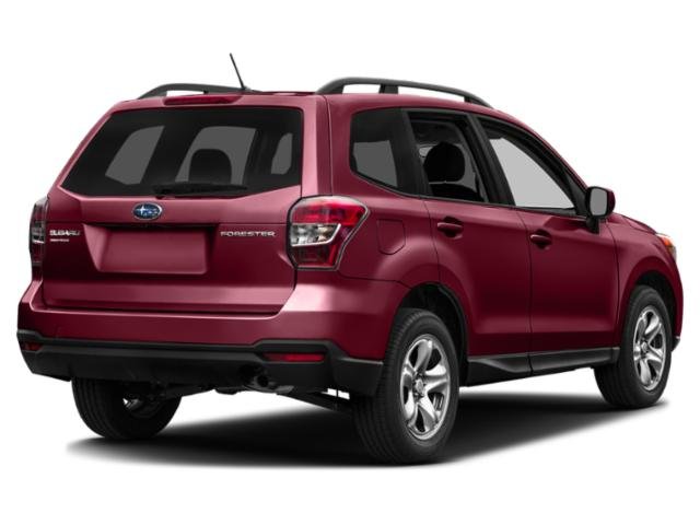 2015 Subaru Forester 2.5i photo 2