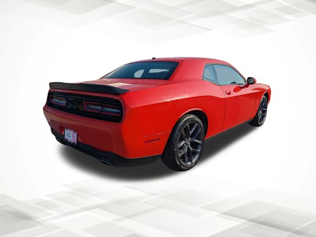 2022 Dodge Challenger SXT photo 4