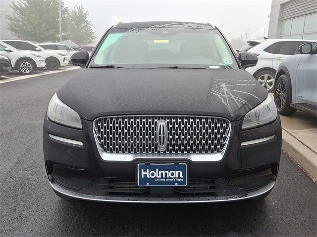 2022 Lincoln Corsair Standard photo 3