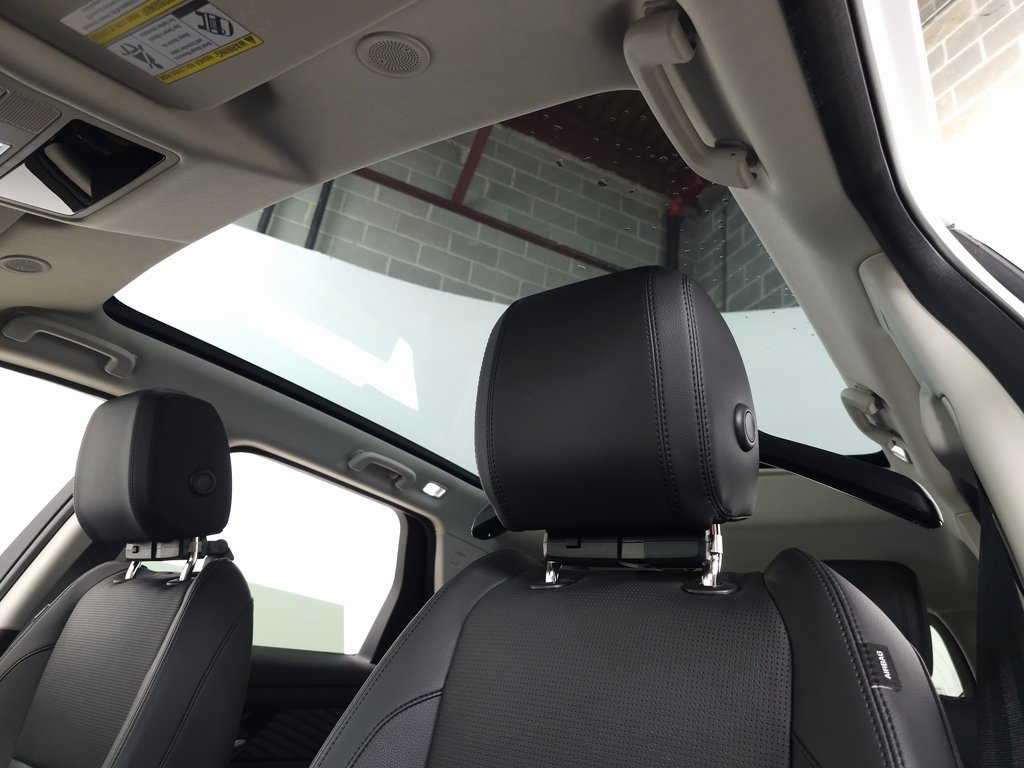 2025 LAND ROVER DISCOVERY SPORT - Image 17