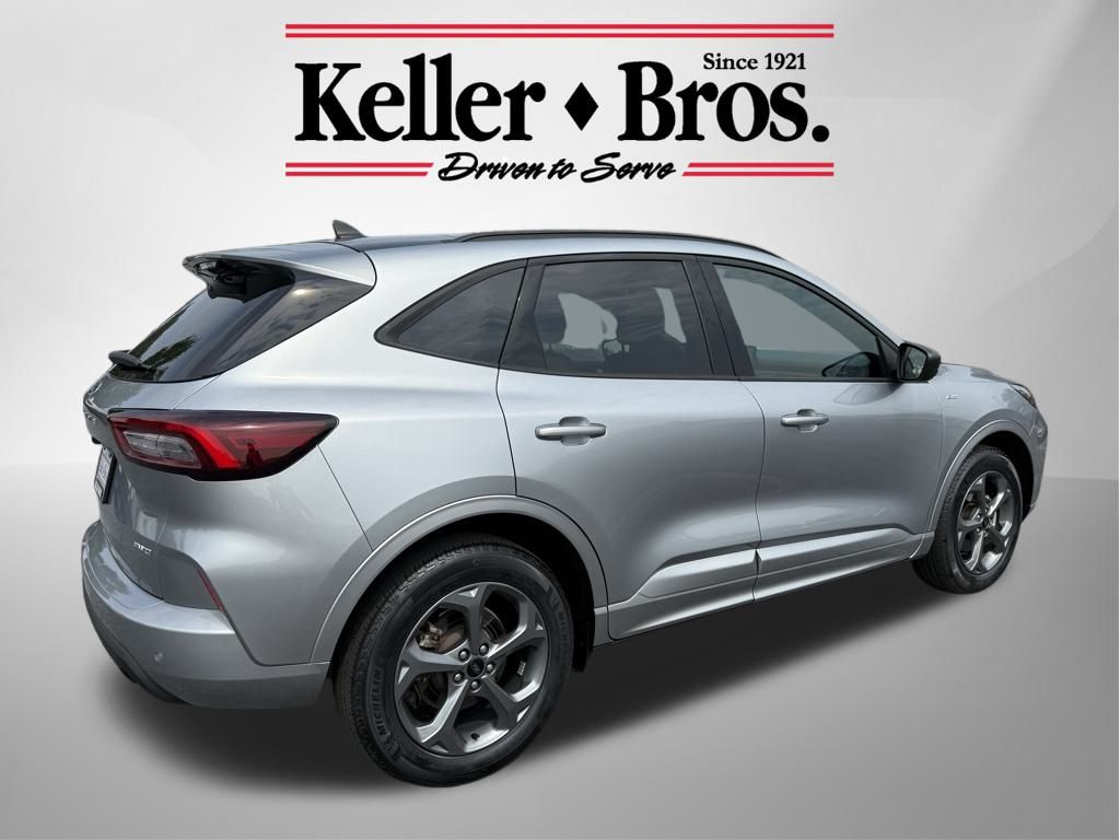 2023 Ford Escape ST-Line photo 7