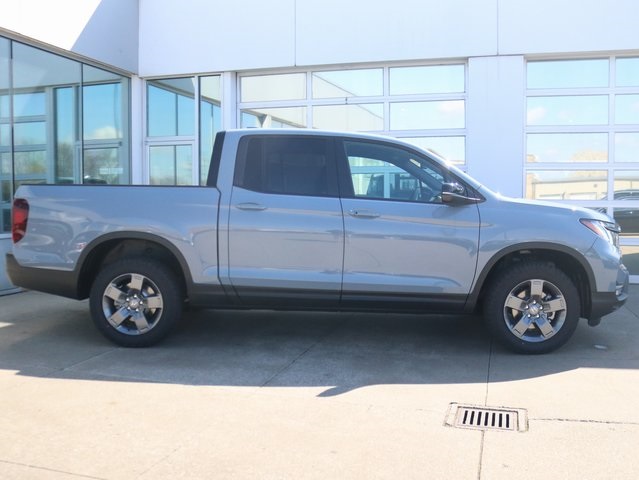 2025 Honda Ridgeline TrailSport photo 4