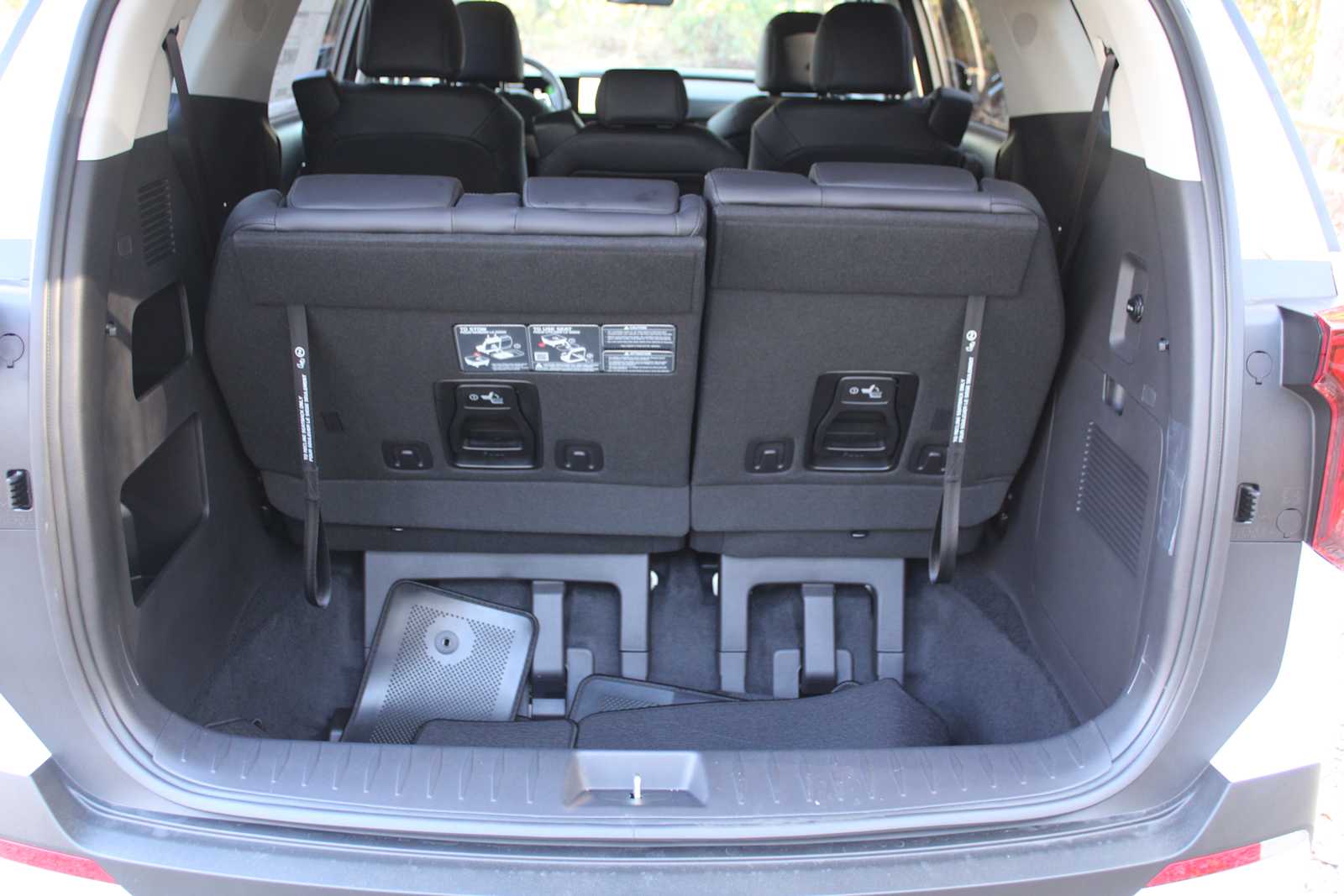 2026 Kia Carnival LXS photo 10