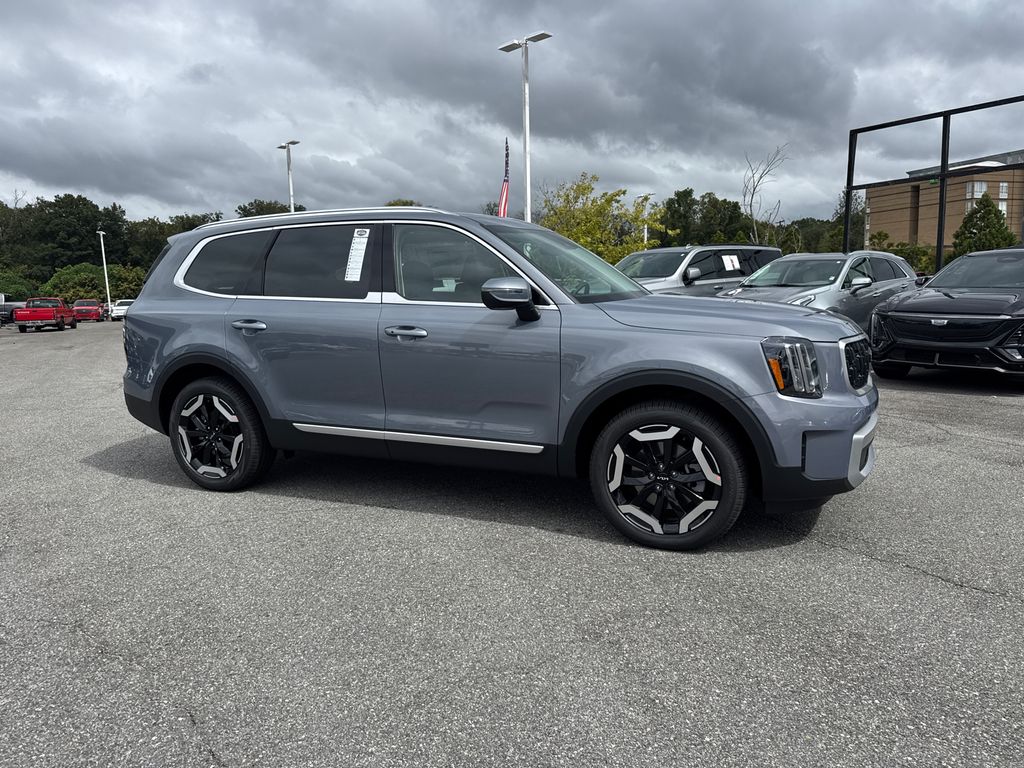 2025 Kia Telluride EX photo 2