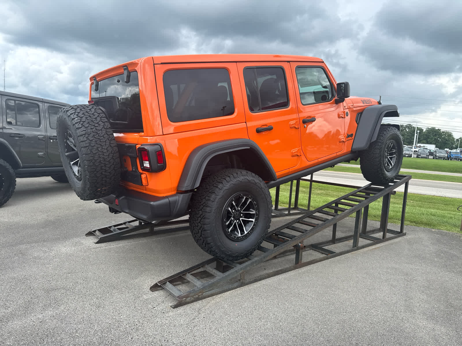 2025 Jeep Wrangler Willys photo 5