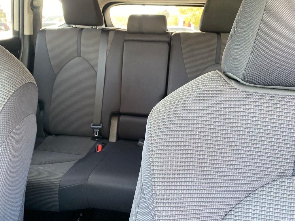 2024 Toyota Highlander XLE photo 21