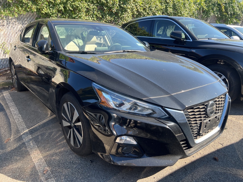 2019 Nissan Altima 2.5 SV photo 2