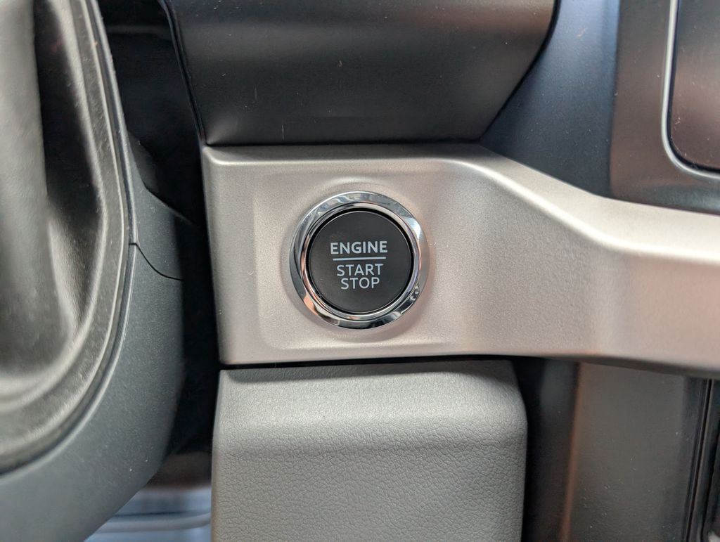 2026 Ford F-250 XLT photo 9
