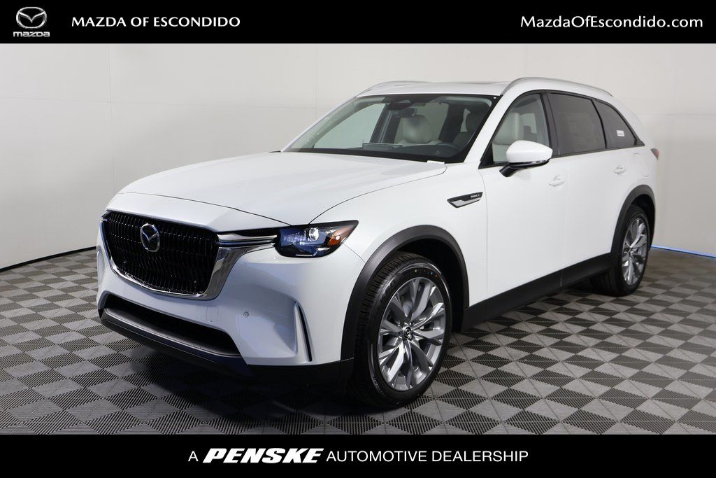 2026 Mazda CX-90 Preferred Package's photo