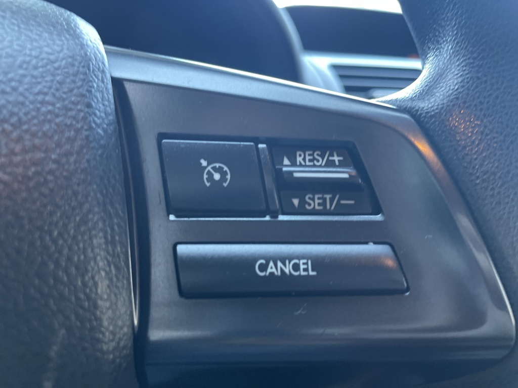 2013 Subaru Crosstrek 2.0i Premium photo 11